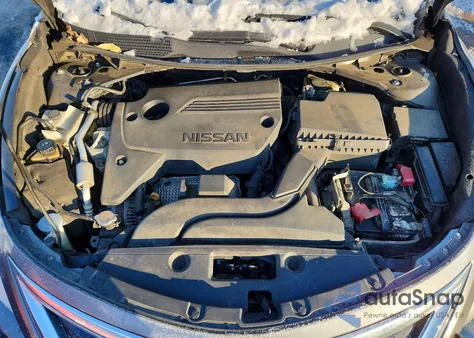 2015 Nissan Altima 2.5 из США, поврежденный, VIN 1N4AL3AP9FN917559